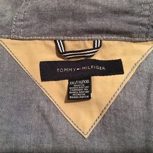 Beautiful Tommy Hilfiger trench coat style jacket